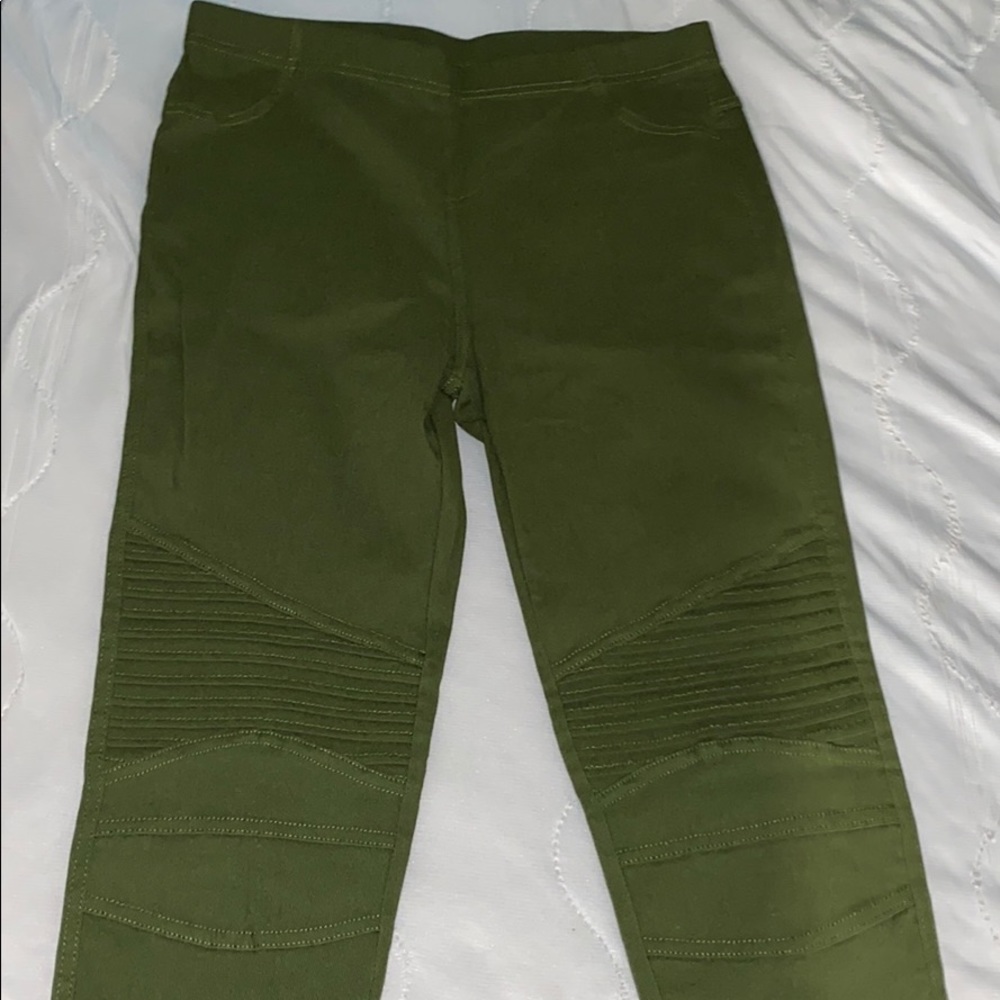 Green stretchy pants